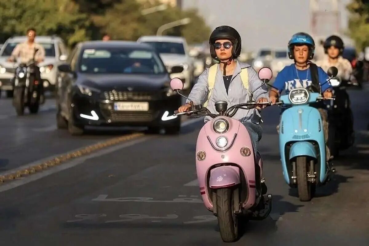 آمار فوت زنان موتورسوار تهرانی اعلام شد/ هشدار درباره تردد دانشآموزان با اسکیت و اسکوتر