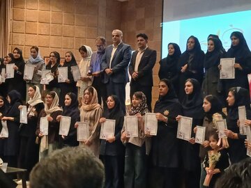 درخشش دانشآموزان دبیرستان دهخدا شهرکرد در عرصههای علمی، فرهنگی و هنری