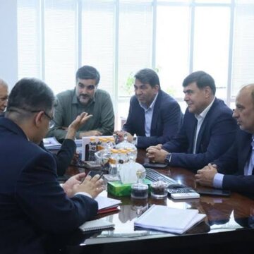 توافق برای تکمیل ۱۹۰۰ کیلومتر پروژه راهسازی در کرمان تا پایان بهمن