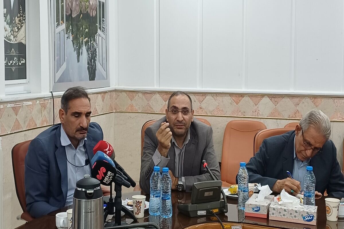 متناسب‌سازی حقوق بازنشستگان کشوری ایلام در حال پیگیری است