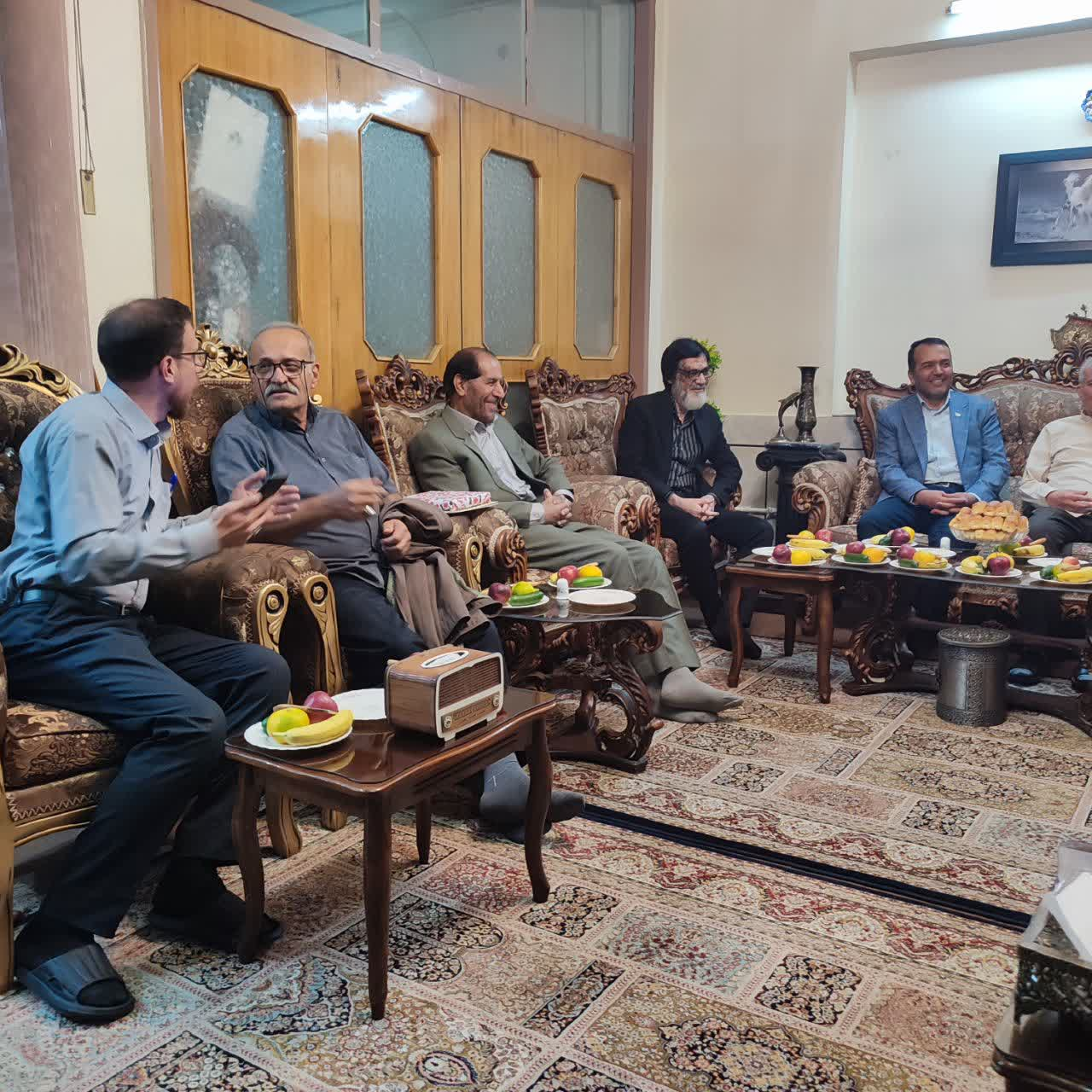 دیدار مدیرکل فرهنگ و ارشاد اسلامی و اصحاب  فرهنگ ورسانه  استان چهارمحال وبختیاری با سید احمد افضلی بروجنی پیشکسوت رسانه کشور