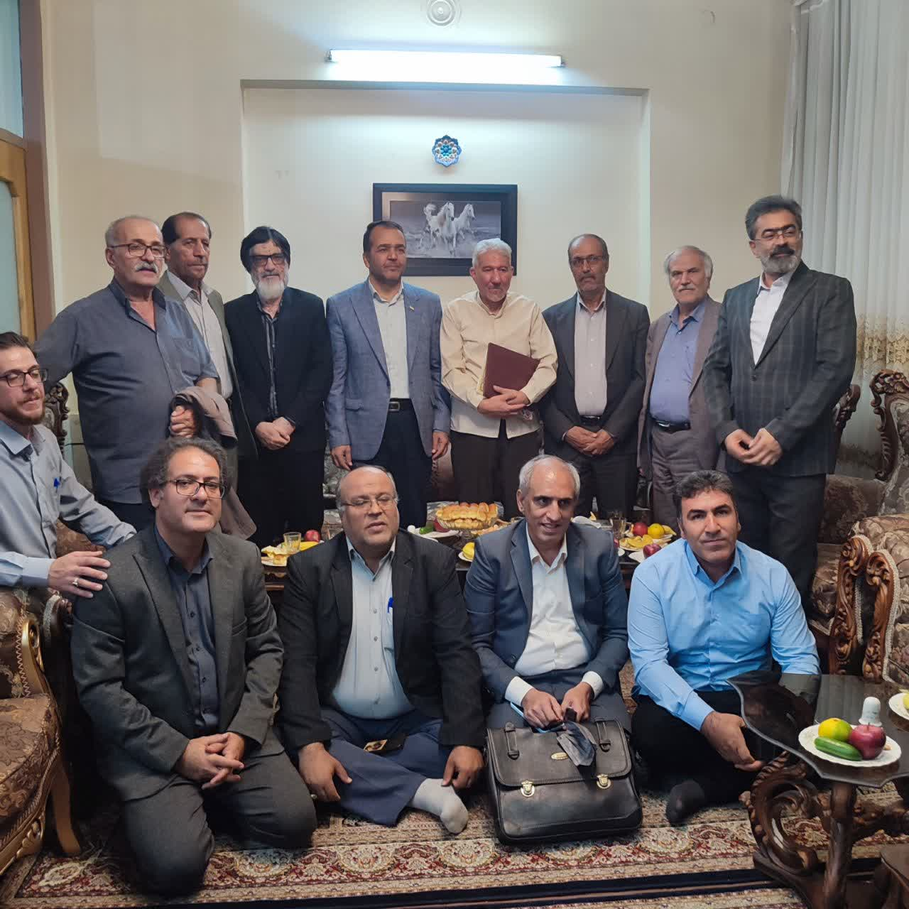 پیشکسوتان رسانه را باید دید؛ از هفتهنامه وحدت تا دیدار صمیمانه در بروجن