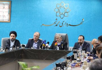 تداوم حضور میدانی استاندار البرز، اینبار بررسی مسائل و مطالبات محمد شهر