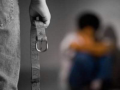 شوک‌درمانی با چوب؟ / روایت خانواده‌ها از آنچه در یک مرکز درمانی بر کودکان معلول گذشته است/ «۲۴ میلیون تومان گرفتند؛ پسرم را گریان برگرداندند»