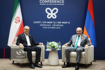 دیدار پزشکیان با نخست وزیر ارمنستان / عراقچی هم بود + تصاویر