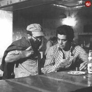 بهروز وثوقی و رضا کرم‌رضایی در نمایی از فیلم همسفر؛ سال ۵۴ / عکس