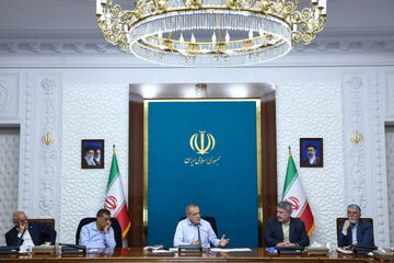پزشکیان: از واردات بنزین بینیاز شدیم/ افزایش ۵۰۰ هزار تومانی رقم کالابرگ الکترونیک حتماً اجرا خواهد شد