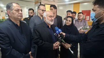 بازدید استاندار خوزستان از بیمارستان کودکان ابوذر اهواز؛ قدردانی از ایثار پرستاران