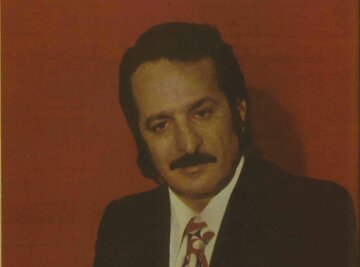 محمودی خوانساری، مهر ۵۷: با آمدن ابتهاج برنامه «گلها» رونقش را از دست داد / باید جلوی ترانههای مبتذل باید گرفت