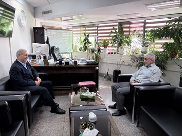 تلاش برای تأمین منابع تکمیل پروژههای سلامت فارس