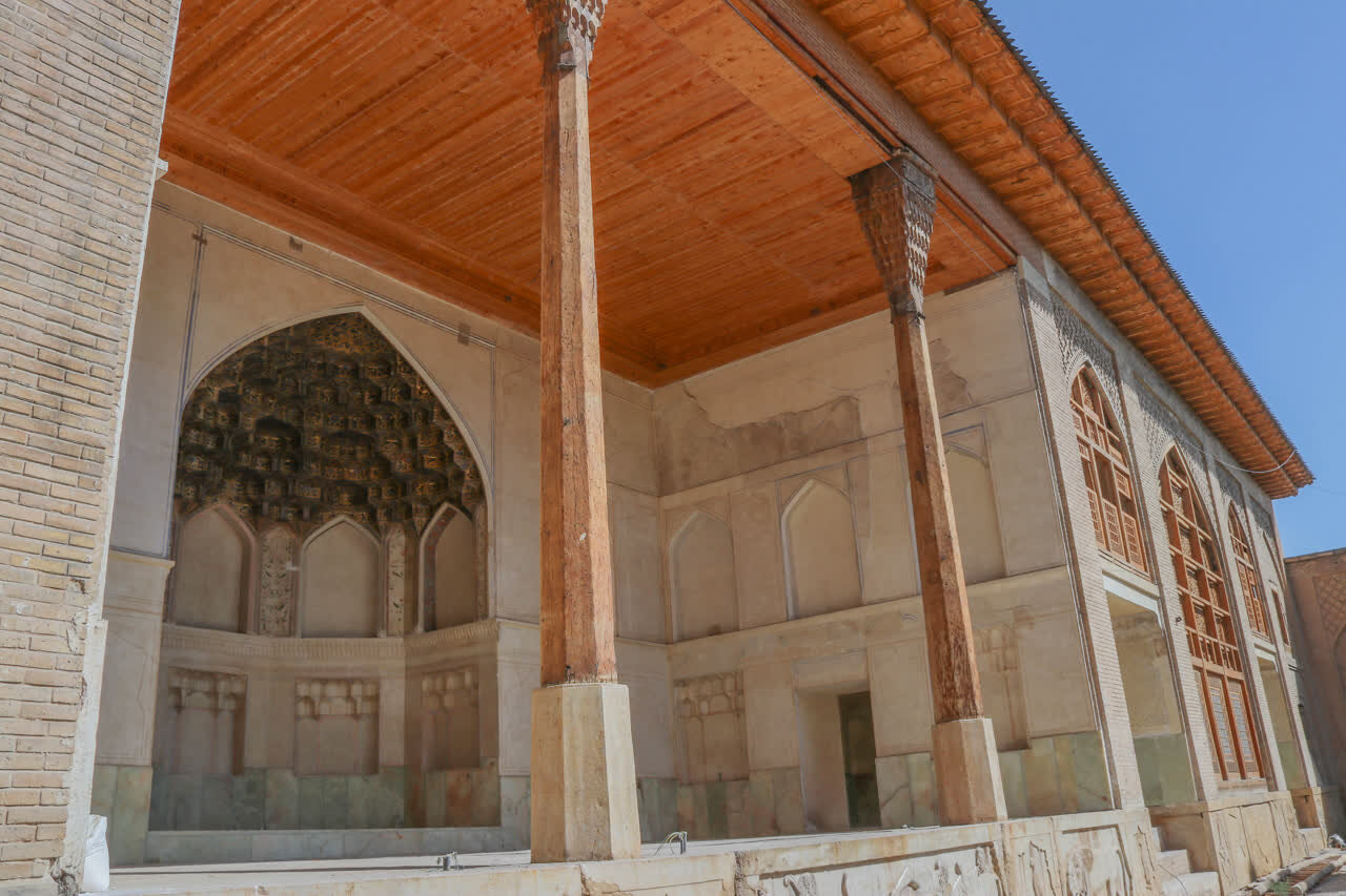 رئیس اداره حقوقی و املاک اداره‌کل میراث فرهنگی، گردشگری و صنایع‌دستی فارس: اسناد بناها و اراضی ارزشمند میراث تاریخی فارس صادر شد