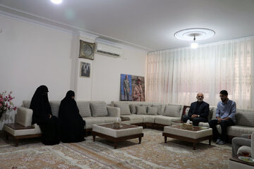 رئیس ستادکل نیروهای مسلح در دیدار با خانواده شهید سرلشکر محمد صالح اسدی: ایران مرهون مجاهدتهای خاموش است + عکس