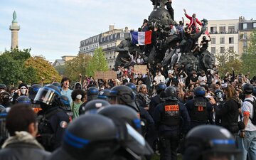 شورشهای فرانسه: انقلاب بدون آرمانشهر/ حرکت غرب به سوی نامتمدن شدن است