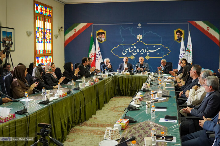 علی‌اکبر صالحی: نباید همه مواضع روسیه را با عینک بدبینی ببینیم / مهدی سنایی: ایران‌شناسی یکی از مؤلفه‌های اصلی قدرت نرم ایران است