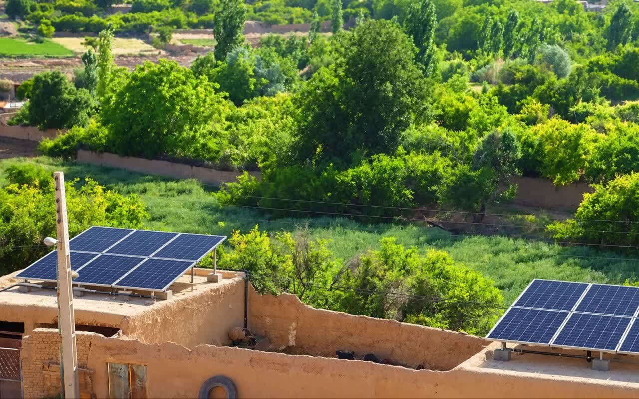 توزیع برق استان سمنان در مسیر تحقق شهرهای سبز با ۵۴ مگاوات ظرفیت خورشیدی