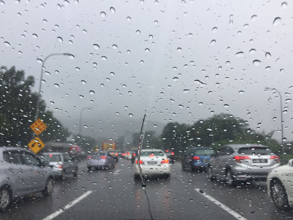 وضعیت جادهها و راهها، امروز اول آبان ۱۴۰۵؛ بارش باران در جادههای شمالی کشور / تردد روان در محورهای مواصلاتی