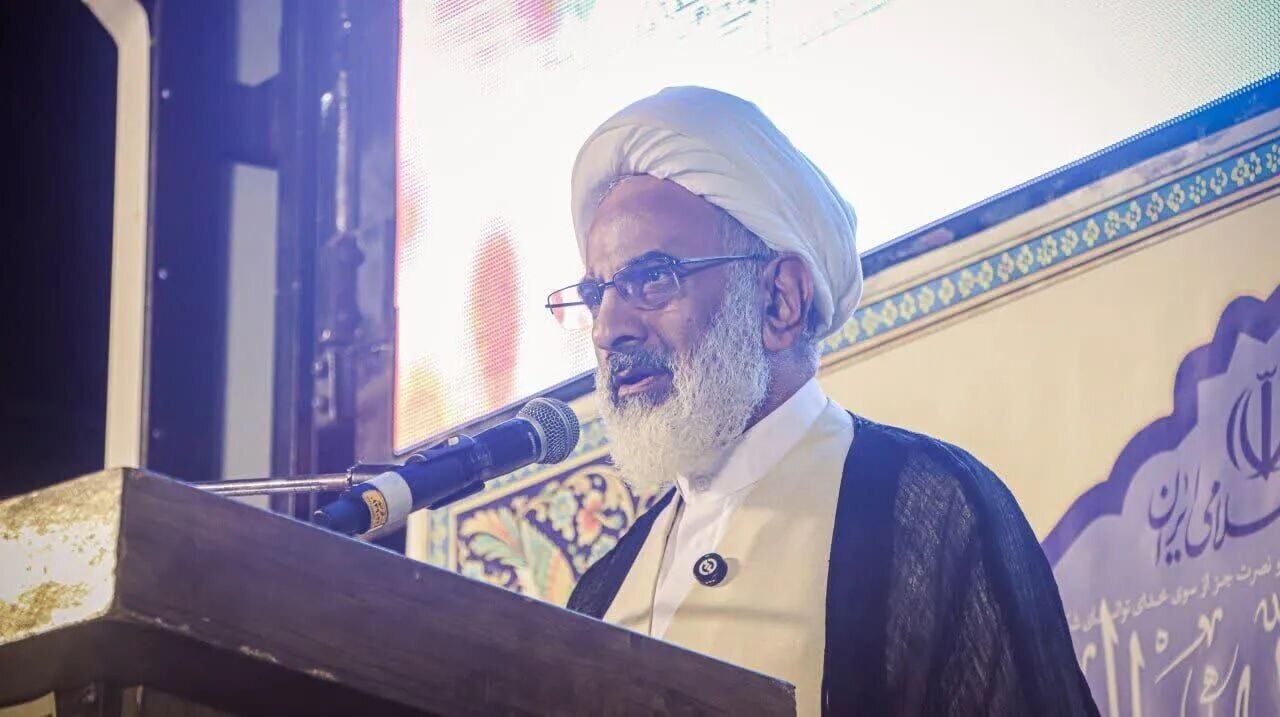نماینده ولی فقیه در سپاه: اگر دشمن بخواهد بار دیگر کوچکترین جسارتی کند، سیلی بیسابقهای به او خواهیم زد/ اختلافات و حرفهای گذشته را نبش قبر نکنیم