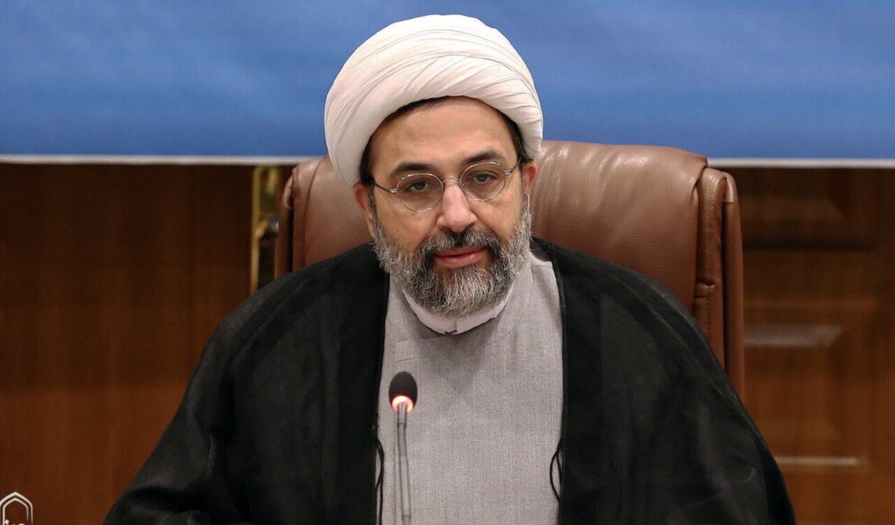 فاطمه(س)، روح انسان کامل؛ کوثر فراتر از یک چشمه و یک نسل/ شیخ‌الاسلامی: کوثر فقط یک نام نیست؛ نظامی وجودی برای اتصال انسان به مبدأ کمال است