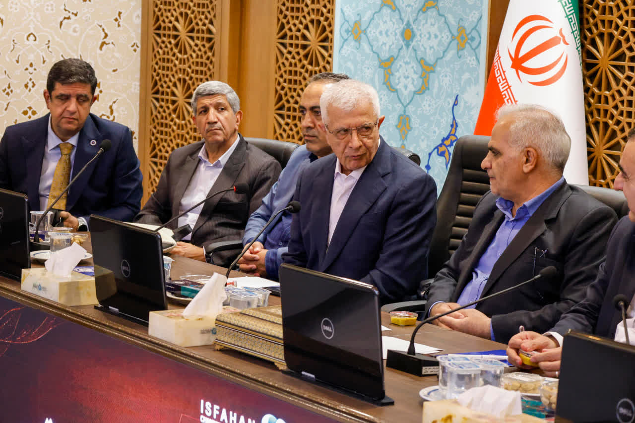 برگزاری همایش فرصتهای سرمایهگذاری چهارمحال و بختیاری دراتاق بازرگانی اصفهان