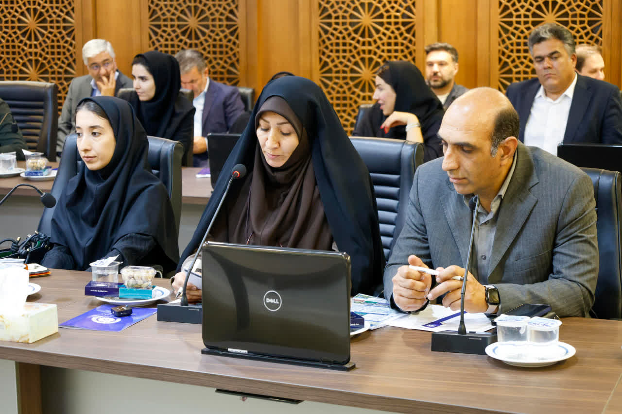 برگزاری همایش فرصتهای سرمایهگذاری چهارمحال و بختیاری دراتاق بازرگانی اصفهان
