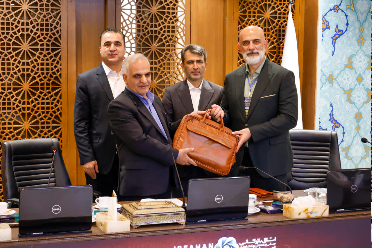 برگزاری همایش فرصت‌های سرمایه‌گذاری چهارمحال و بختیاری  دراتاق بازرگانی اصفهان