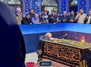 ادای احترام پزشکیان به مزار رهبر شهید انقلاب + عکس