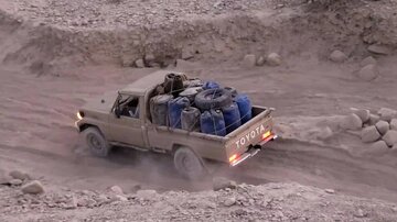 «من دکترا دارم، ماهی ۲۷ میلیون می‌گیرم؛ می‌خوای جاهامونو عوض کنیم؟»/ «قاچاق، قاچاقه»/ جدال کاربران خبرآنلاین بر سر سوخت‌بران شرق کرمان