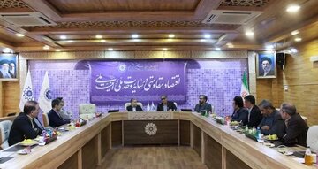 نشست همکاری دانشگاه لرستان و شرکت نفت و گاز غرب کشور برای بررسی چالشها و اولویتها