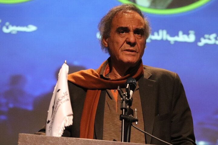 کارگردانان حرفهای تئاتر کمکار شدهاند