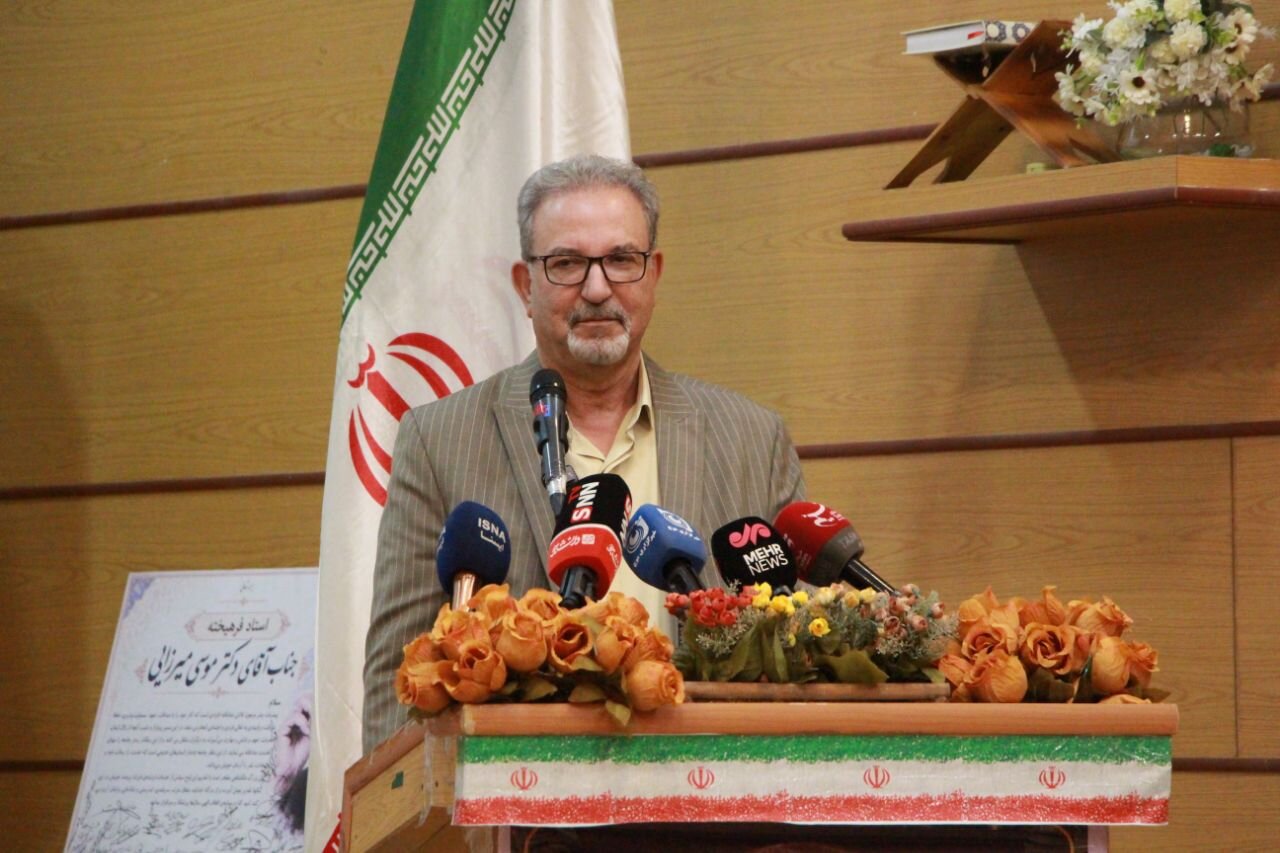 تکریم تلاشگران سلامت در شهرستان ملکشاهی