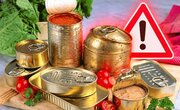 مسمومیت غذایی خطرناک در کمین؛ بوتولیسم عضلات تنفسی را فلج می‌کند / تأخیر در درمان مرگبار است