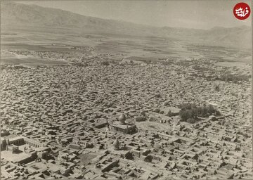 منظره شیراز از درون هواپیما در حدود ۷۵ سال قبل / عکس