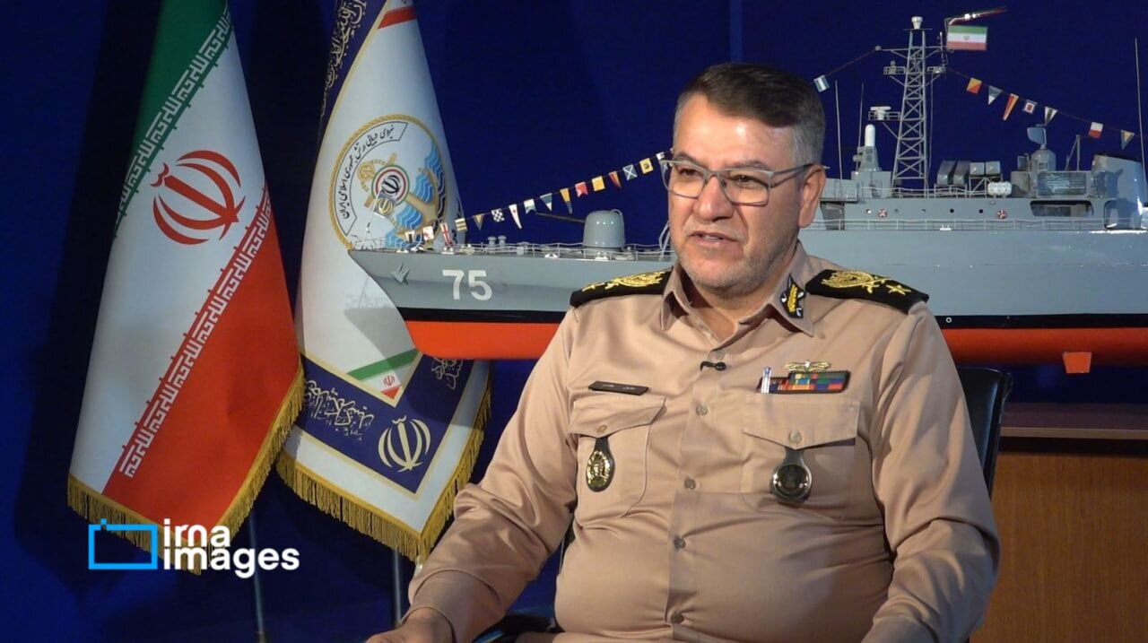 معاون نیروی دریایی ارتش: بیش از ۲۰ عملیات موفق علیه ناوهای آمریکایی انجام دادیم/ در جنگ، یکی از نیروها گفت سه دقیقه دیگر یا شهید میشوم یا ناو میزنم
