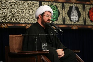 پنجمین شب مراسم عزاداری حضرت زهرا (س) با حضور رهبر انقلاب
