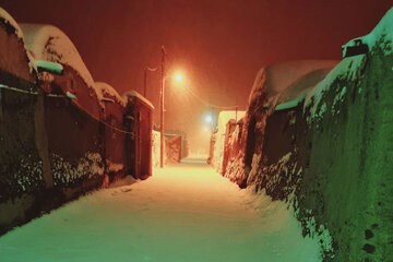 تصاویر | بارش برف کم نظیر شهر کویری یزد در دی ماه