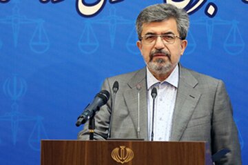 توضیح ستایشی درباره تیتر شدن خبر «تشکیل پرونده حسن روحانی» به نقل از او توضیح ستایشی درباره تیتر شدن خبر «تشکیل پرونده حسن روحانی» به نقل از او