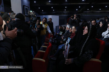 فوتوکال سرهنگ ثریا