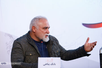 فوتوکال سرهنگ ثریا