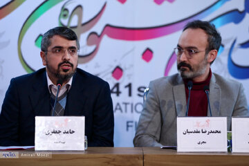 نشست و فتوکال انیمیشن بچه زرنگ