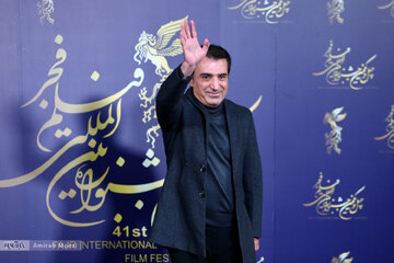 نشست و فتوکال فیلم اتاقک گلی