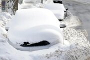 ببینید | سیستم جالب پاک کردن برف از روی ماشین‌ها در کانادا