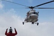 ببینید | کمک به روستاهای محصور شده در برف توسط بالگردهای ارتش
