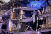 ببینید | لحظه وحشتناک ریزش ساختمان چند طبقه در ترکیه حین تخریب