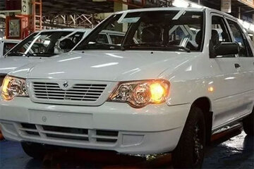 عکس | تصویری باورنکردنی از یک پراید که در سرما یخ زد!