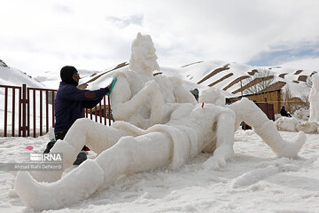 تصاویر | جشنوراه شهر برفی در کوهرنگ