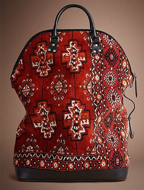 فرش‌های ایرانی بر کیف و کفش بانوان