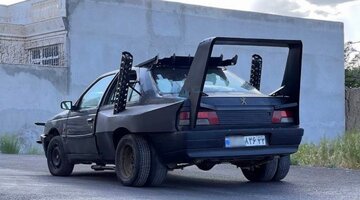 تبدیل یک پژو آردی به خودروی بتمن توسط شهروند خوش‌ذوق خمینی‌شهری