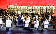 ببینید | استفاده از بشکه نفت وسط اجرای ارکستر ملی عربستان در سالن اپرای نیویورک