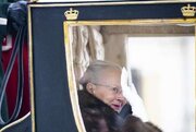 ببینید |  آخرین کالسکه سواری ملکه دانمارک در خیابان‌های کپنهاگ