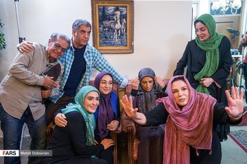 عکس | تصویری غم‌بار از رضا داوودنژاد و زهره فکور صبور در کنار هم؛ دو بازیگری که در ۴۳ سالگی درگذشتند